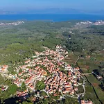 Family Friendly House With A Swimming Pool Svirce, Hvar - 23989 * Svirce