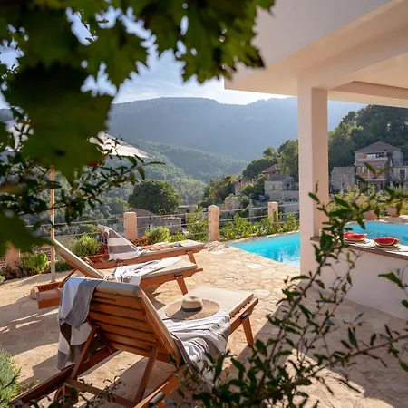 Family Friendly House With A Swimming Pool Svirce, Hvar - 23989 度假居 *