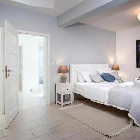 Family Friendly House With A Swimming Pool Svirce, Hvar - 23989 Semesterbostad Svirce