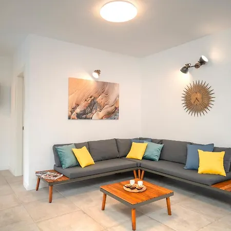 Family Friendly House With A Swimming Pool Svirce, Hvar - 23989 Svirce
